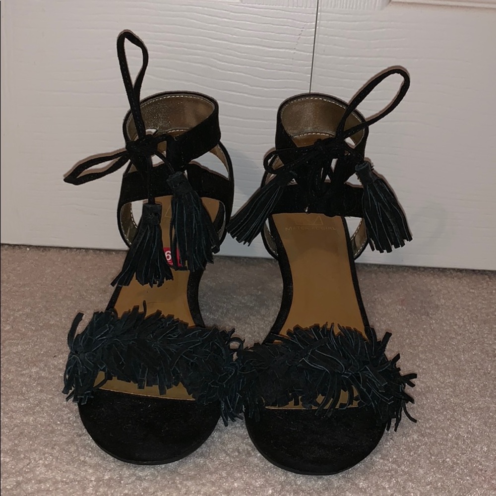 Black sandal wedges